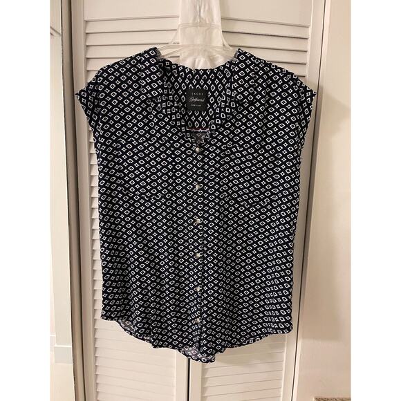 Jachs GirlFriend NY Collared Sleeveles 100% Rayon Black&Cream Geometric A+ - Picture 1 of 5